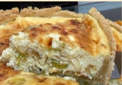 Fatia de Quiche de Alho Poró, recheio cremoso
